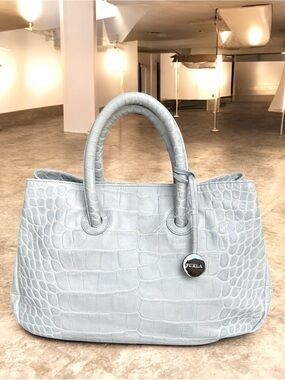 🆕 Furla Crocodile Embossed Leather Tote Bag Light Blue